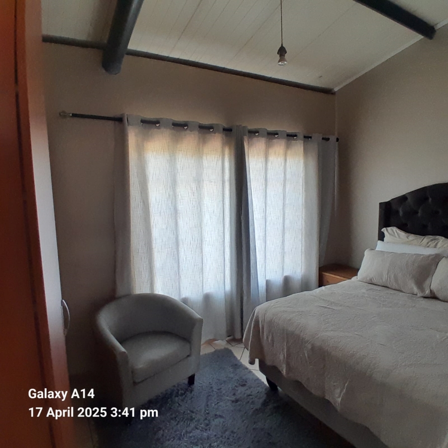 2 Bedroom Property for Sale in Rustenburg Central North West